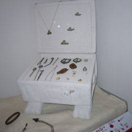 Pedestal Poliester